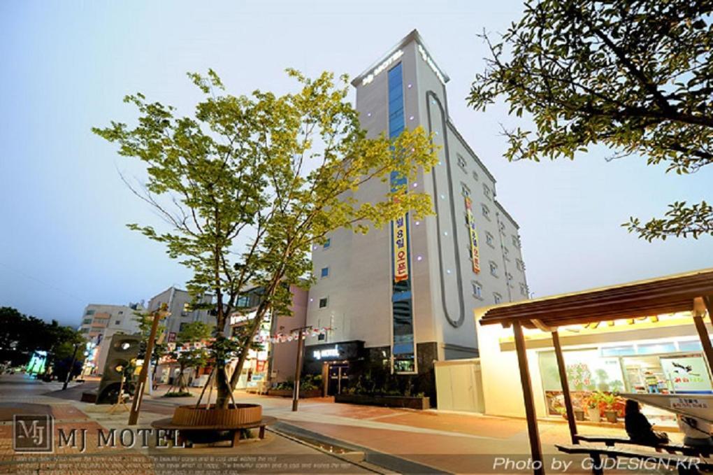 Yeosu Mj Motel Exterior foto